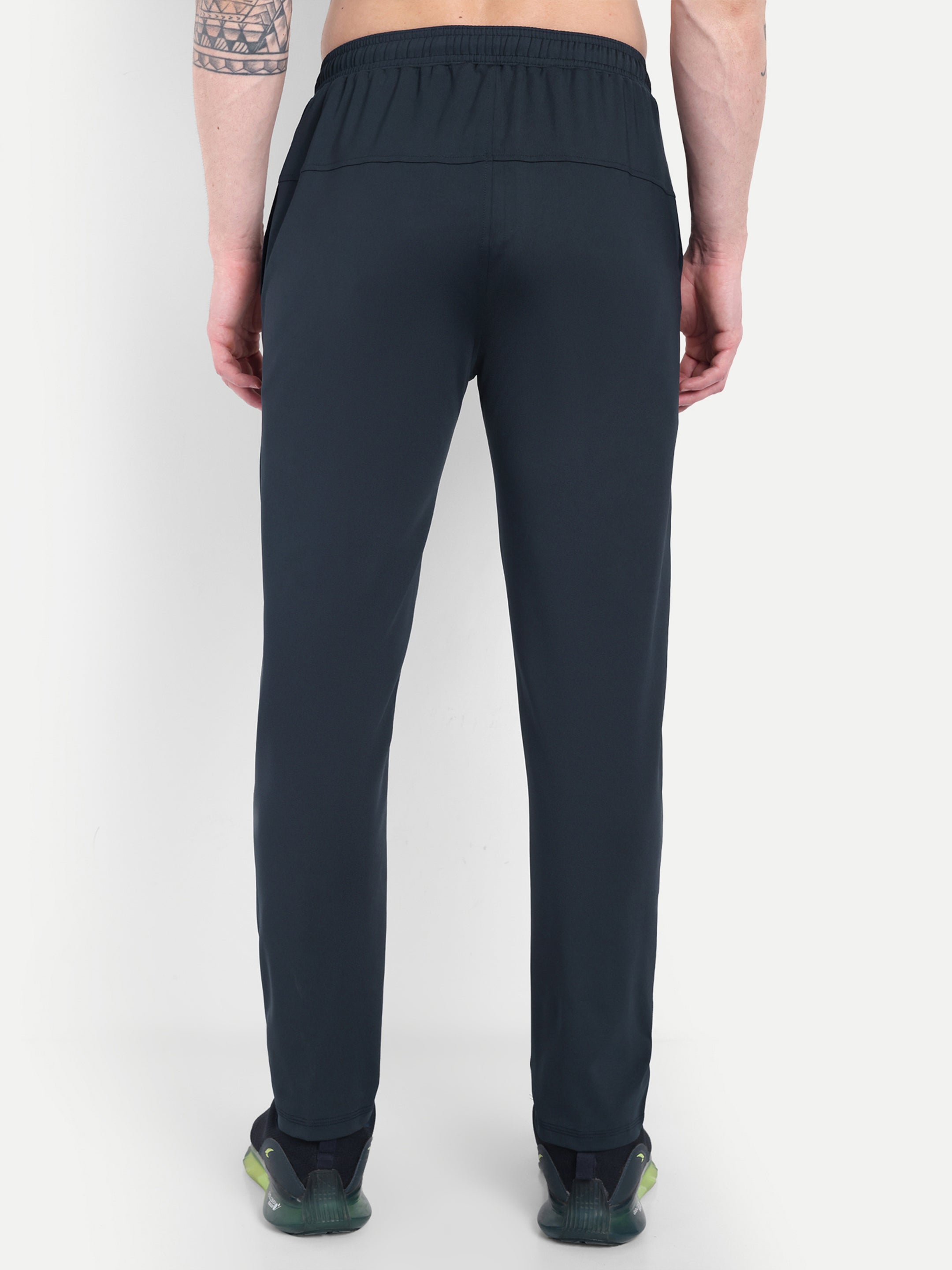 Men’s Black Track Pant – Athletic Fit & Comfort | BullVibe
